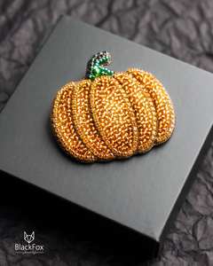 Broches con cuentas Broche de diseñador hecho a mano. Accesorios de alta calidad. Broche de diseño único. El mejor regalo para baby shower. - Product Image 4