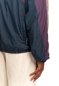 Chaqueta Cortavientos Informal Personalizada de Alta Calidad, Talla Grande, Transpirable, con Forro de Malla, Cierre de Cremallera, Diseño de Parches, Color Ligero, Bordado - Product Image 6