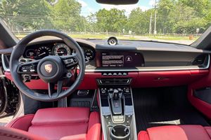 2024 911 Turbo S Coupé ~3,800 Millas, Motor de 6 Cilindros en Línea con Doble Turbo, Tracción en las Cuatro Ruedas, Interior Rojo Burdeos, Sin Modificaciones - Product Image 5