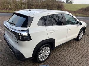 2024 SUZUKI S-CROSS 1.5 Motion conduite à gauche/droite d'occasion - Product Image 3