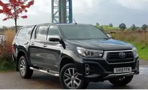 DOUBLE CABINE TOYOTA HILUX PICK UP VOITURE D'OCCASION PRÊTE À L'EXPORTATION 2018 2019 2020 2021 2022 Voitures d'occasion - Product Image 5