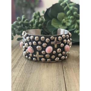 Fashion Cuff <b>Bracelet</b>-Chimney Butte Pink Conch Shell & Sterling <b>Silver</b> - Product Image 1