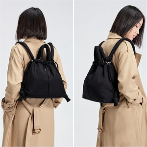 Borsa a Tracolla Imbottita in Nylon Personalizzata per Donna, Leggera e Ideale per Viaggi, Shopping e Attività all'Aperto - Product Image 6