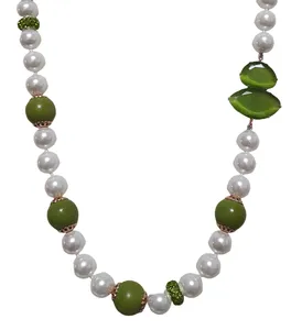 Gioielli imitazione di alta qualità realizzati in Italia verde per perla