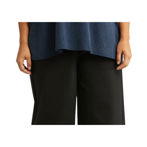 Pantaloni corti neri a vita alta e gamba larga Eileen Fisher, taglia plus size - taglia 2X - Product Image 2