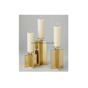 ชุดเชิงเทียนโลหะสีทอง3ชิ้นที่ใส่เทียนที่มีเอกลักษณ์สำหรับงานแต่งงานและงานปาร์ตี้เชิงเทียนสุดหรู - Product Image 1