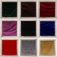Nappe carrée en velours pour table d'altar, 24 x 24 pouces, pour décoration intérieure, confectionnée à la main par des artisans indiens