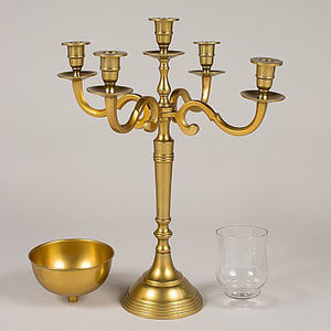 Diseño atractivo Metal Aluminio 5 brazos Candelabro Plata Acabado Portavelas Tamaño personalizado Boda Mesa Decorar y Hogar - Product Image 3