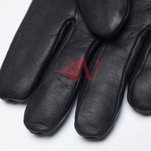Gants de conduite en cuir de qualité supérieure, conçus pour un confort maximal et un contrôle optimal de la direction - Product Image 5