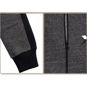 ชุดวอร์มของผู้ชายแบบสั่งทำโลโก้ OEM สไตล์ลำลองฤดูร้อนสำหรับเด็กผู้ชายดีไซน์แฟชั่นผ้าทอ - Product Image 4