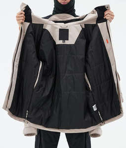 Veste de ski imperméable personnalisée pour hommes | Veste d'hiver de snowboard en plein air avec capuche et poches | Fabricant de vêtements de ski OEM/ODM 2025 - Product Image 2