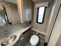 PROVEEDOR de Autocaravana Usada T h o r Motor Coach Ge mini AWD 23TE Clase B+ de Gasolina, Modelo 2023, en Venta