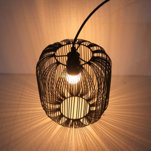 โคมไฟระย้าอุตสาหกรรมสีดำพร้อมกรงโลหะโคมไฟขนาดกลางสำหรับบ้านสำนักงานห้องครัวบาร์บ้านไร่ - Product Image 5