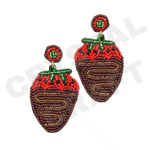 Pendientes colgantes de fresa de Chocolate nueva llegada cuentas hechas a mano transfronterizas oro moda creativa para fiestas estilo cristiano - Product Image 1