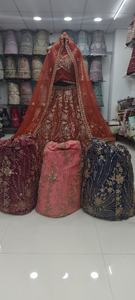 Elegante Lehenga Choli de Novia |   Lehenga de Novia Bordada de Diseñador |   Traje Tradicional Indio para Bodas |   Exclusivo Lehenga Nupcial - Product Image 2