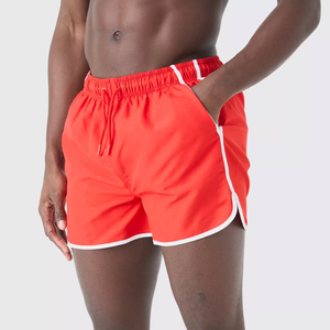 Pantalones cortos de baño personalizables de corredor liso rojo en tela de poliéster 100%-Estilo básico Piscina de playa Precio al por mayor Proveedor a granel - Product Image 1