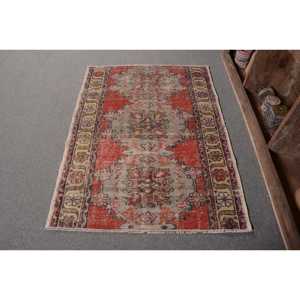 พรมตุรกีวินเทจสีแดงสีเบจ3.2 x 4.4ft พื้นที่ขนาดใหญ่งานเย็บปะทำจากขนสัตว์ออกแบบสำหรับห้องโถงหรือห้องนอน - Product Image 1