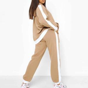 ชุดวอร์มสองชิ้นมีฮู้ดแขนยาวผ้าโพลีเอสเตอร์ผ้านุ่มใส่เล่นกีฬาแบบลำลองทรงโอเวอร์ไซส์2026 - Product Image 2