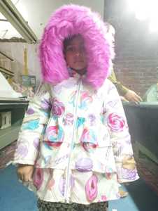 Chaqueta acolchada de invierno para niñas personalizada con capucha de piel desmontable Chaqueta acolchada para niños Forro de nailon con relleno de algodón de piel genuina - Product Image 6