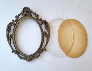 Cadre photo élégant en métal de style miroir Design décoratif de luxe parfait pour la décoration intérieure, le bureau, la table ou l'affichage de cadeaux - Product Image 2