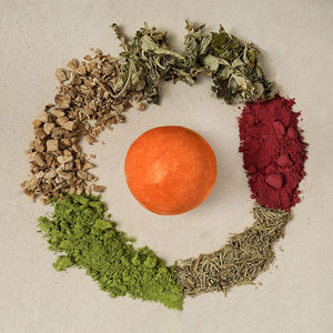 Champú coreano ERIGERON All-in-One Vegan Beauty Ball en estuche de madera de remolacha y abedul - Product Image 5