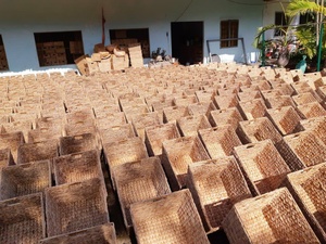 Eco-living water hyacinth <b>basket</b> tray ideal <b>for</b> retail, wholesale, or <b>gifting</b> purposes From Blue Lotus Vietnam - Product Image 4