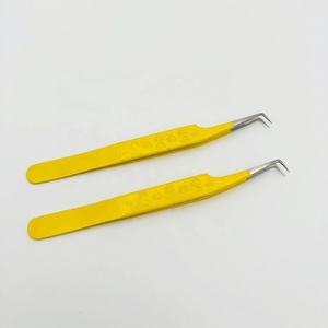 Wholesale Professional 90 Degree Stainless Steel <b>Eyelash</b> Extension Tweezers High Quality <b>Beauty</b> <b>Tool</b> Yellow Heart Lash Extension - Product Image 3