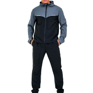 Chaqueta Deportiva con Capucha y Logotipo Personalizado, Impermeable, Cortavientos, Transpirable, Ecológica, de 2 Piezas, para Invierno - Product Image 1