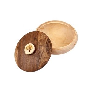 กล่องใส่ขนมปังไม้ทำมือพร้อมฝาปิดและที่คีบ ภาชนะเก็บโรตีคุณภาพพรีเมียมสำหรับห้องครัว ห้องรับประทานอาหาร และการเสิร์ฟ - Product Image 1