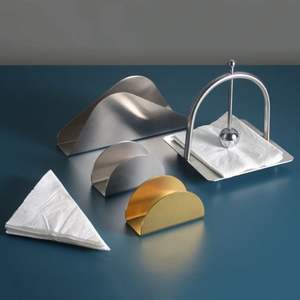 Servilletero de metal de diseño premium con intrincados detalles hechos a mano y construcción duradera para un uso elegante y duradero - Product Image 1