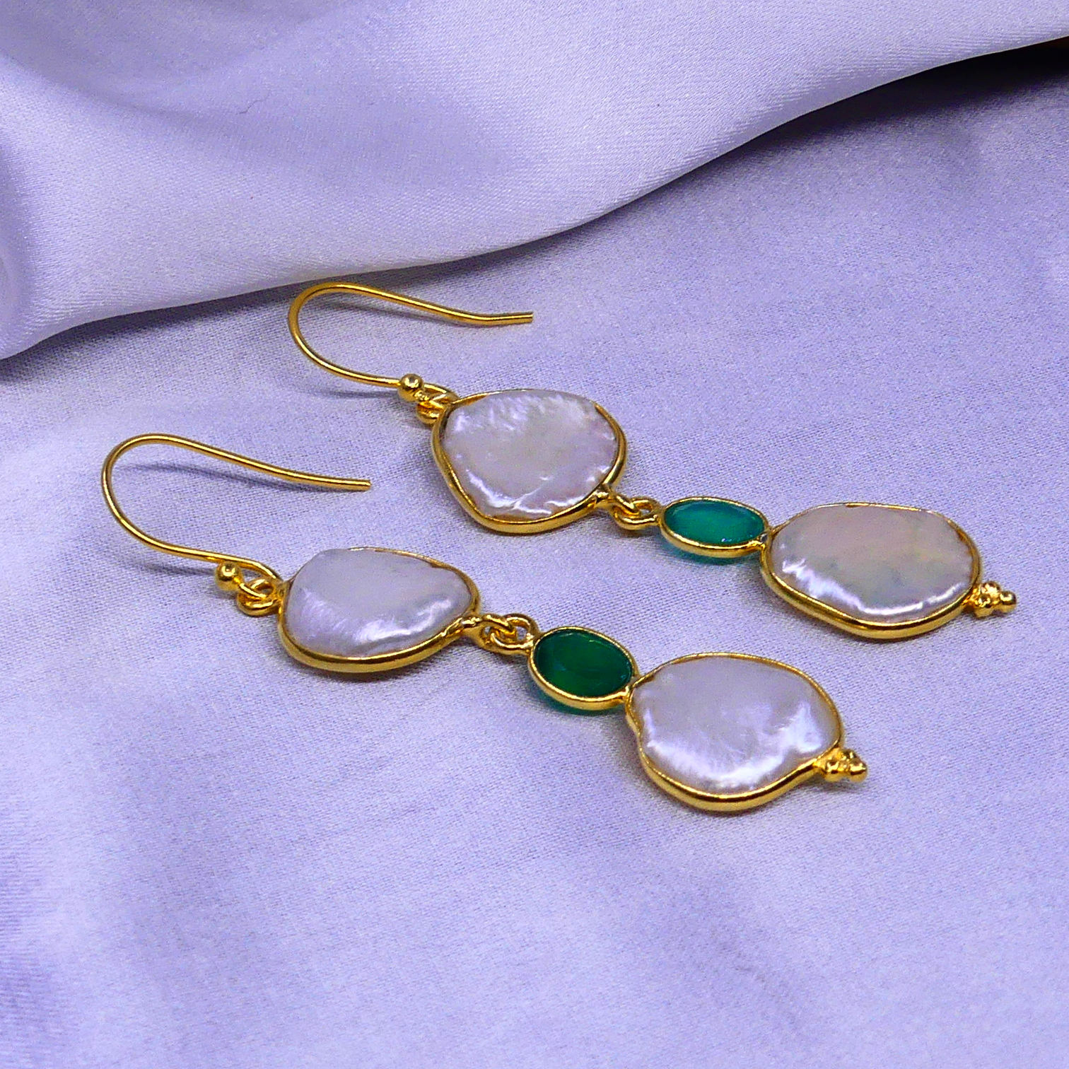 สีเหลือง