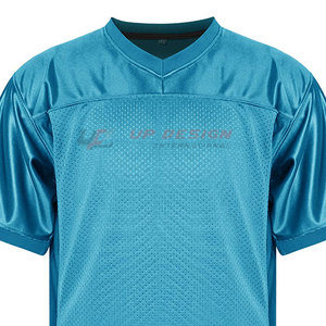 Nouveauté T-shirt en maille surdimensionné à col en V avec logo personnalisé, respirant, séchage rapide, style hip-hop pour hommes, fabriqué au Pakistan - Product Image 4