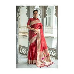 美丽的Tussar真丝纯Paithani纱丽，纯Zari编织宽阔的边框和独特的彩色Pallu搭配跑步衬衫