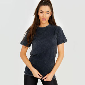 Camiseta Elegante Negra con Lavado Ácido para Mujer, Estilo Casual Chic, Estilo Vintage al por Mayor, Diseñada para Moda Urbana, Transpirable, OEM - Product Image 2