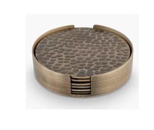 Sous-verres en laiton et métal antiques de haute qualité Forme ronde de style classique pour la conception martelée - Product Image 1