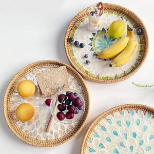 Bandeja de mimbre redonda para servir con nácar, bandeja de dulces decorativa, cesta de comida de mimbre hecha por vietnamita FBA Amazon - Product Image 3