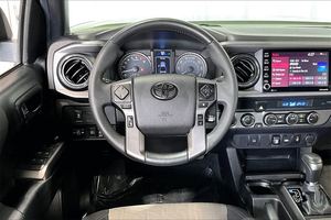 USADO LHD/RHD 2021 T O Y O T A TACOMA TRD SPORT DOBLE CABINA 4WD - Product Image 3