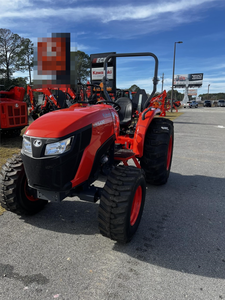 Tracteur agricole Kubota MX5400 4x4, 40 CV, transmission par engrenages, rouge - Product Image 5