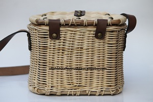 Sac à main en rotin fait main avec poignée en cuir et revêtement de sol en cuir à l'intérieur du sac pour femme fabriqué en Inde. - Product Image 6