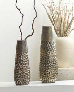 Florero de metal personalizado antiguo de aluminio negro estilo de diseño moderno para la decoración del jardín del hogar jarrones decorativos de mesa India - Product Image 1