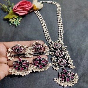 Ensemble de colliers en argent oxydé exclusif pour femmes, style vintage, colliers traditionnels indiens, vêtements de fête, bijoux Navratri - Product Image 1