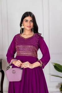 Comprar ahora de alta calidad bordado cuello redondo piso trabajo verano temporada desgaste precioso Color Anarkali vestido para mujeres y niñas desgaste - Product Image 4