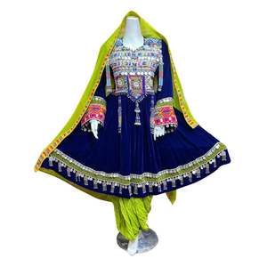 Vestido Afgano Kuchi Rojo Real con Detalles Azules Tradicionales, Vestido Bordado para Eventos Especiales - Product Image 5