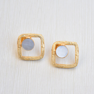 ต่างหูทองเหลืองแฟชั่นสำหรับผู้หญิงต่างหูทองเหลืองเม็ดเดี่ยวแบบธรรมชาติกึ่งมีค่าแผ่นโรเดียมชุบทองเหลืองอินเทรนด์สินค้าส่งออกจำนวนมาก - Product Image 5