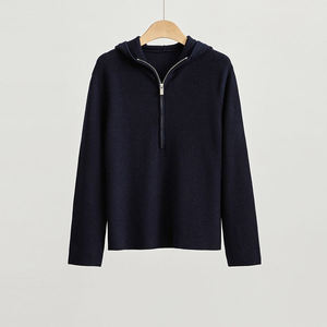 เสื้อฮู้ดดี้แขนยาวแฟชั่นสีพื้นถักจากผ้าฝ้าย 100% ผลิตภัณฑ์ใหม่สำหรับฤดูหนาว พร้อมโลโก้ด้านหน้า ดีไซน์ปรับแต่งได้ - Product Image 6