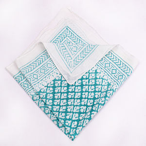 Bandana en coton imprimé à la main, motif floral, léger, écologique, écharpe à nouer, tissu doux, lavable, respirant, couvre-chef carré - Product Image 2