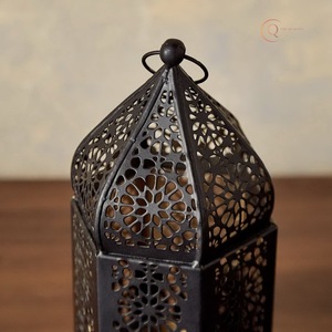 Portavelas Decorativo de Metal, Farol para Decoración de Interiores de Sala de Estar |   Uso Duradero e Impermeable para el Ramadán |   Mejora el ambiente - Product Image 5