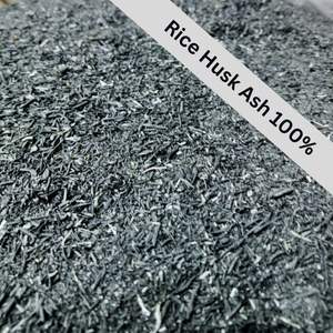 Producto de desecho agrícola, cáscara de arroz, ceniza de carbono con 6% de contenido de carbono superior y 5% de contenido de carbono inferior - Product Image 1