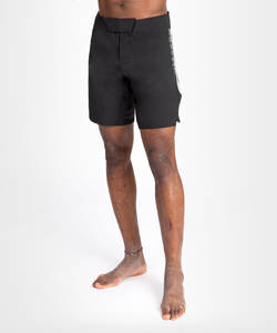 Pantalones cortos MMA con cintura ajustable y etiqueta personalizada - Product Image 1