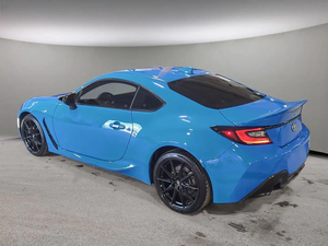 TOYOTA GR86 PREMIUM AUTOMÁTICA DE PRIMERA MANO, 228HP, ASIENTOS DE CUERO, 2024, EN PERFECTO ESTADO - Product Image 2